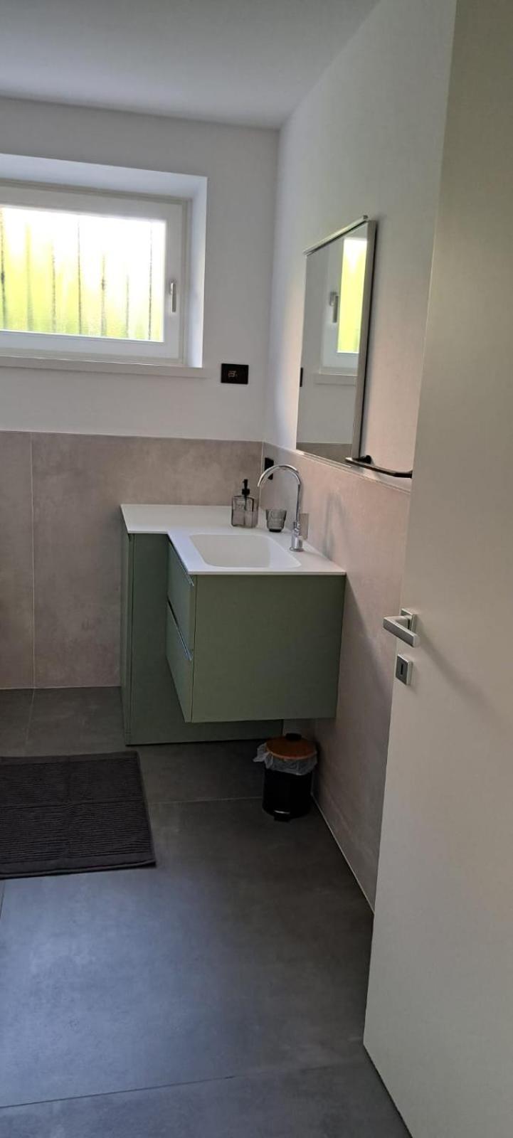 Il Nido Del Peller Apartment Cles Bagian luar foto